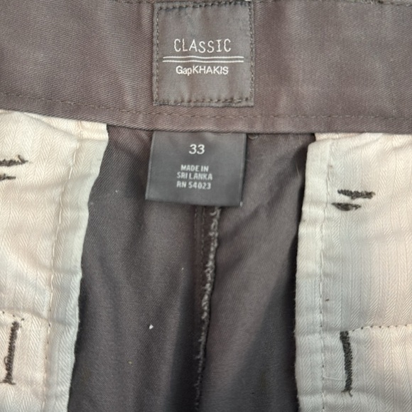 Men’s Gray GAP Khaki Shorts Size 33 - Picture 3 of 3